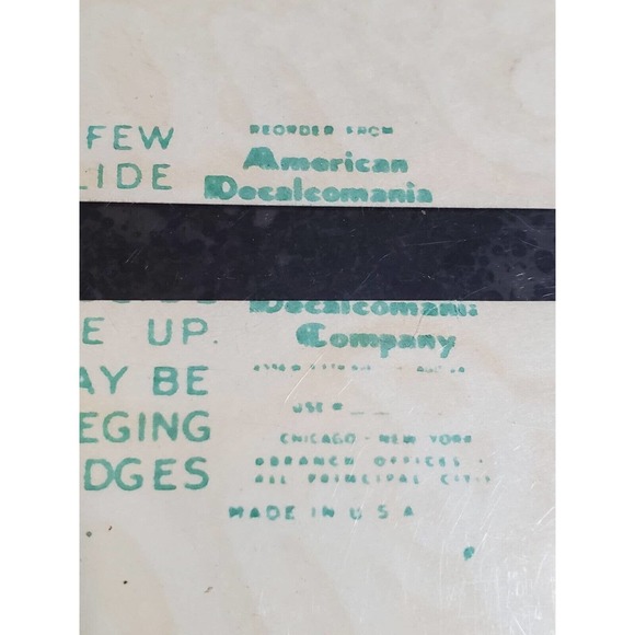 ULTRA RARE 2X ORIGINAL NOS VINTAGE INDIAN MOTORCYCLE GOLD SCRIPT TANK DECALS - Picture 5 of 5